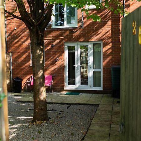 Alban Townhouse Apartment Манчестър Екстериор снимка